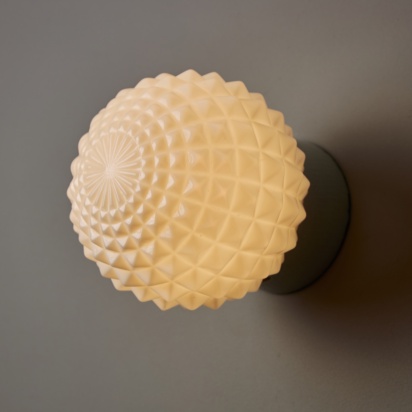 Spiky Spherical Lamp