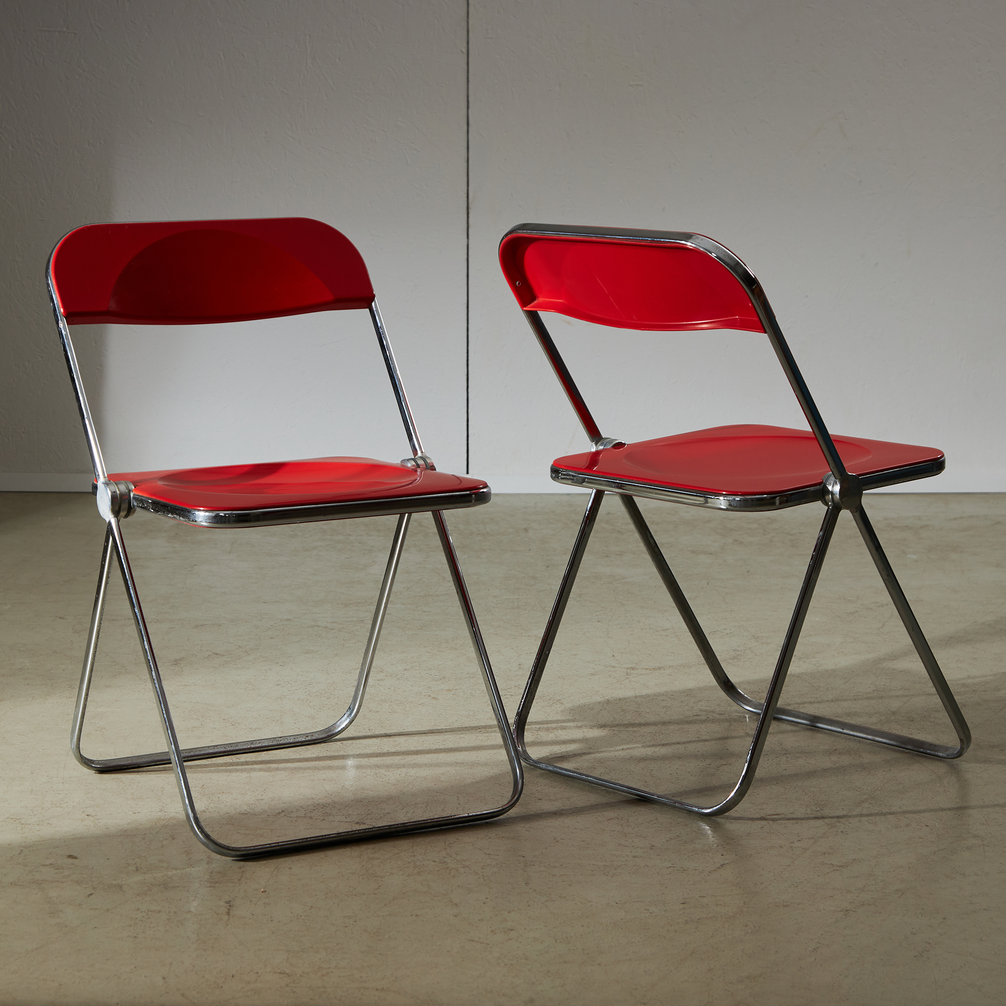 Plia Chair by Giancarlo Piretti | Necessarily Attached