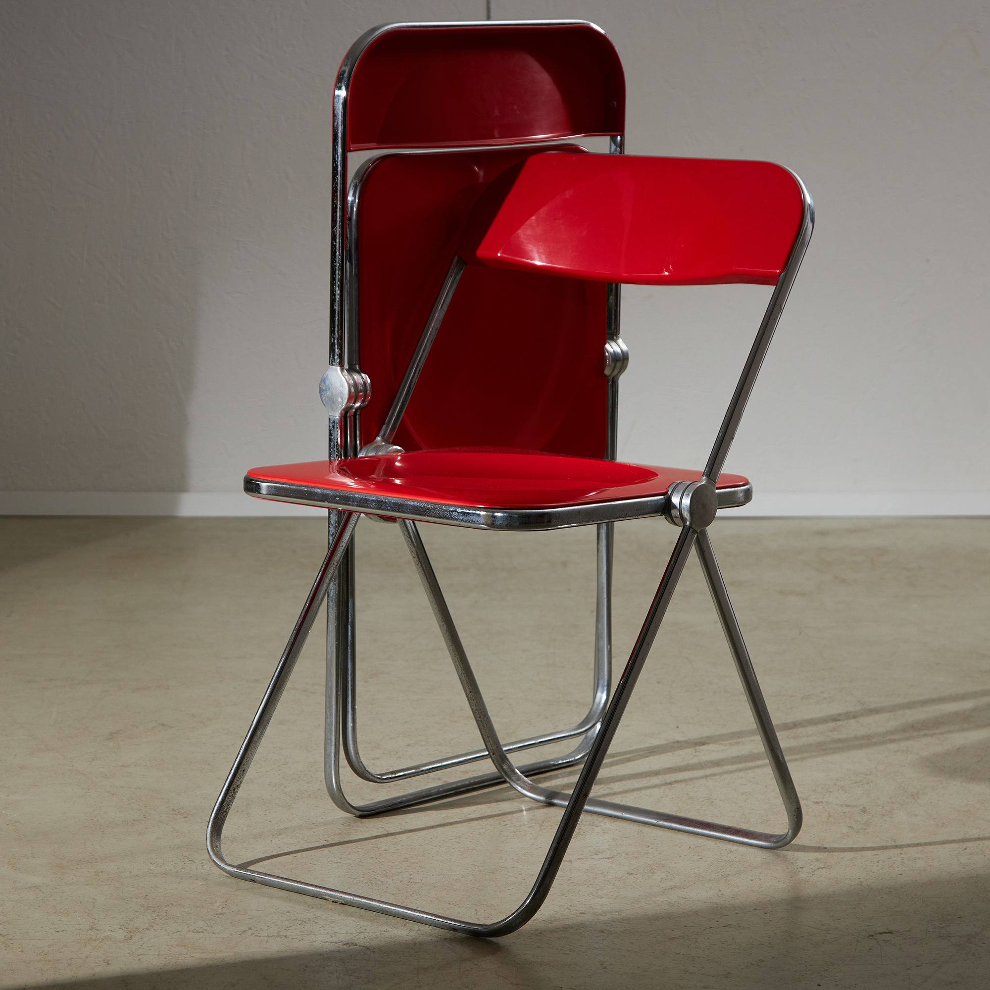 Plia Chair by Giancarlo Piretti | Necessarily Attached