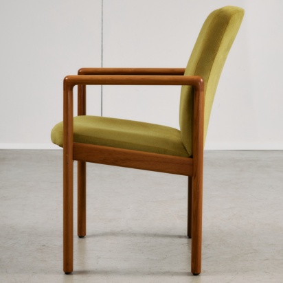 Armchair by Dyrlund