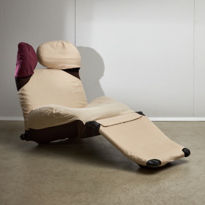 Wink Lounge Chair by Toshiyuki Kita