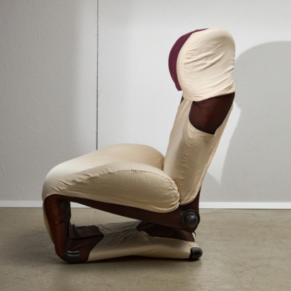 Wink Lounge Chair by Toshiyuki Kita