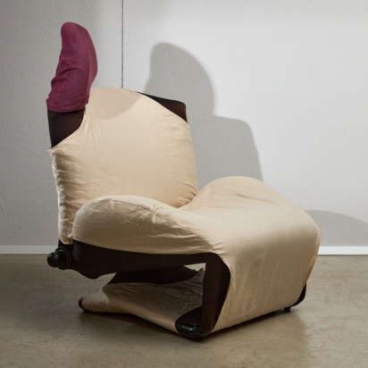 Wink Lounge Chair by Toshiyuki Kita