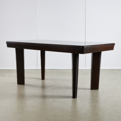 Robust Dinig Table 