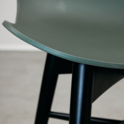 Set of Langue Chairs