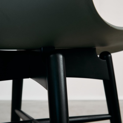 Set of Langue Chairs