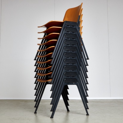 Serie K Stackable Desk Chairs