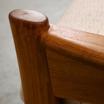 Dyrlund Solid Teak Three-Seater
