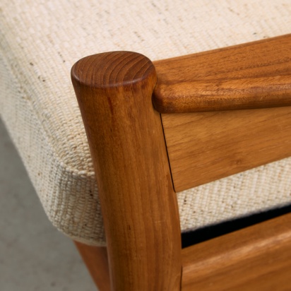 Dyrlund Solid Teak Three-Seater
