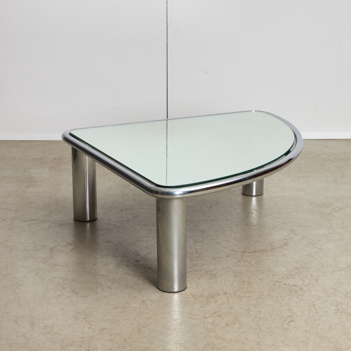 Sesann Table by Gianfranco Frattini